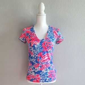 Lilly Pulitzer XS V-neck Shirt